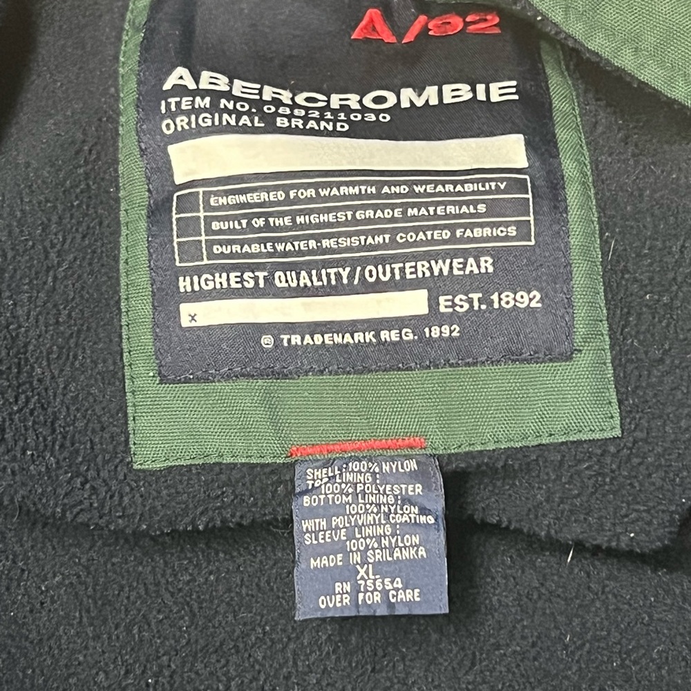 Mens Abercrombie jacket water resistant xl